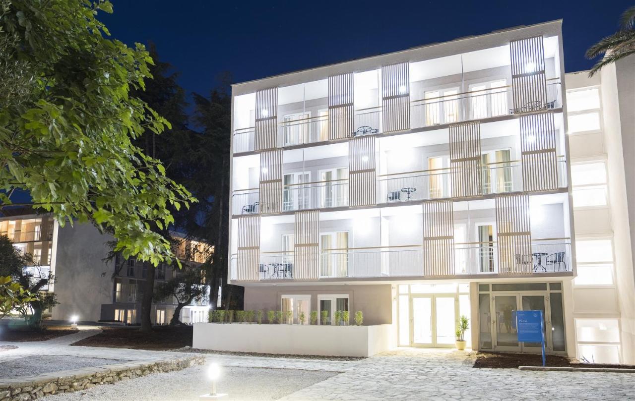 Aminess Vival Port9 Resort Medvinjak Exterior photo